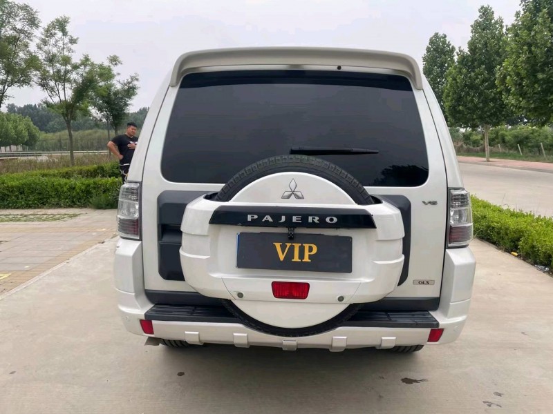 廊坊10年三菱帕杰罗9