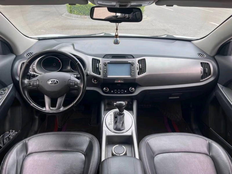 淮南17年起亚智跑8