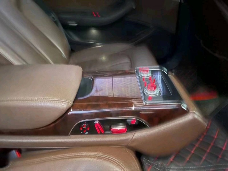 济南15年奥迪A8L4