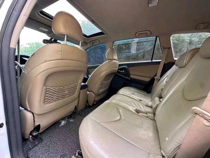 东营12年丰田RAV46