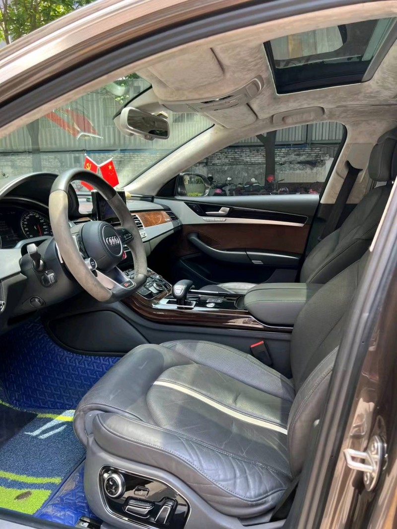 佛山15年奥迪A8L5