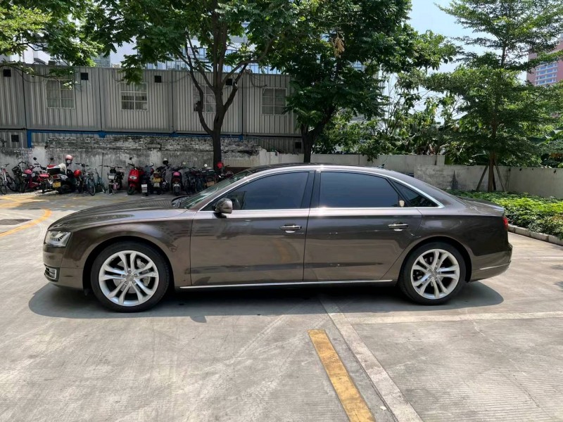 佛山15年奥迪A8L6