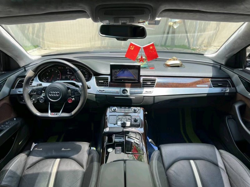 佛山15年奥迪A8L8