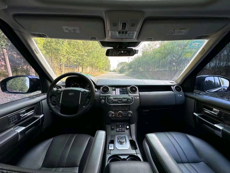 淄博15年路虎发现8