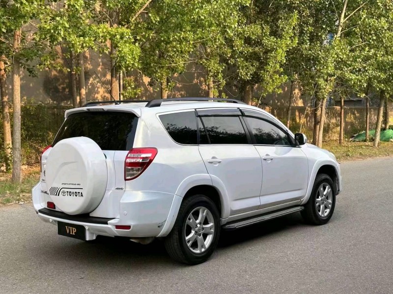 枣庄12年丰田RAV47