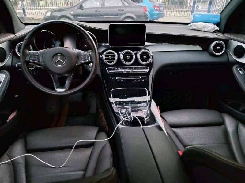 枣庄19年奔驰GLC6