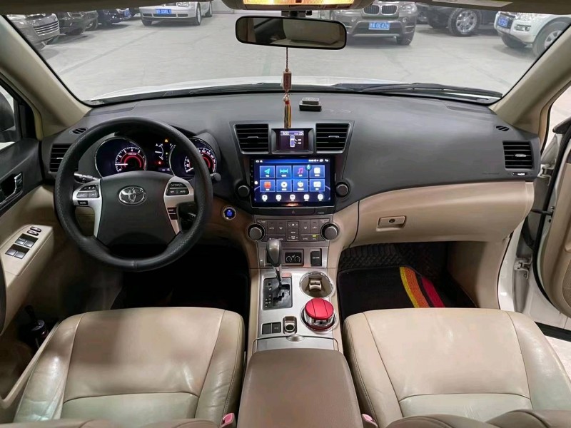 廊坊13年丰田汉兰达4