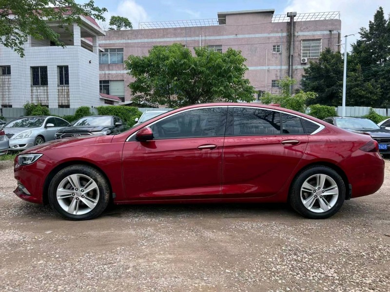 广州18年别克君威3