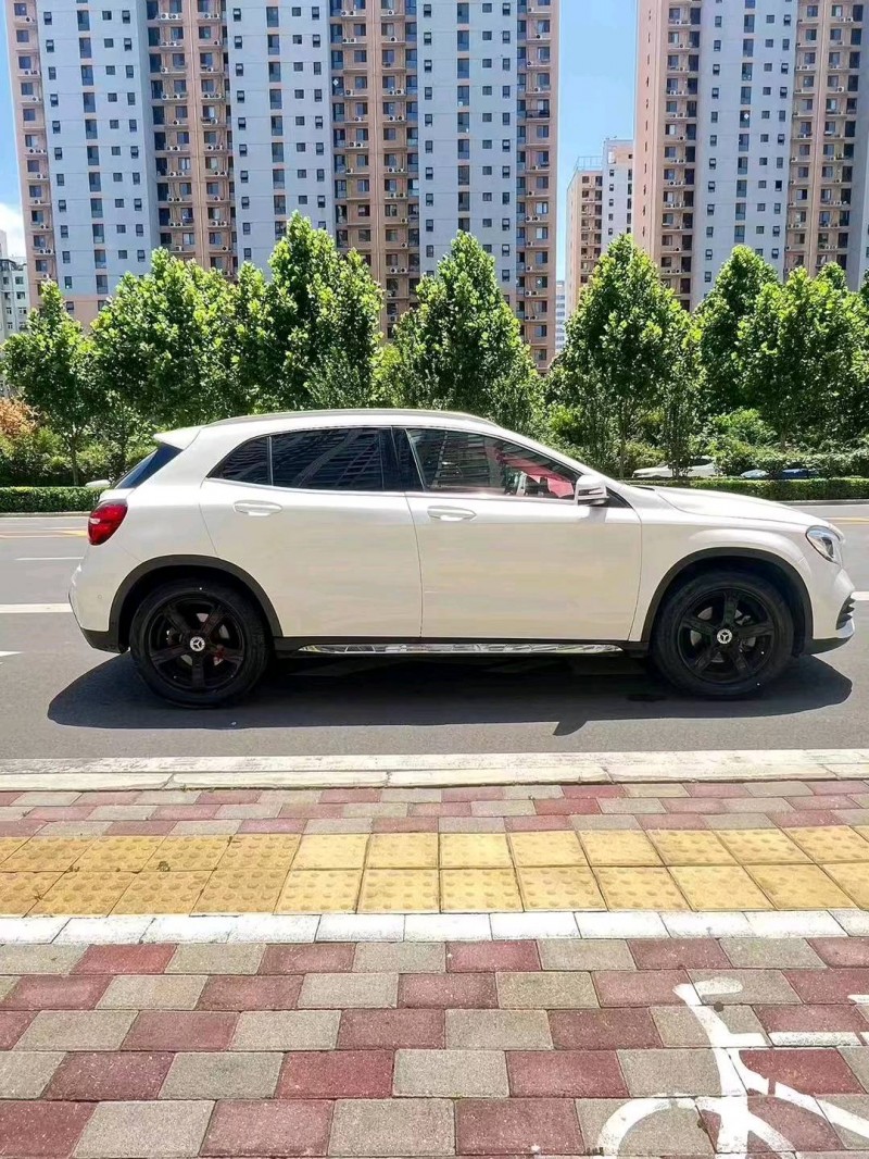 石家庄19年奔驰GLA2