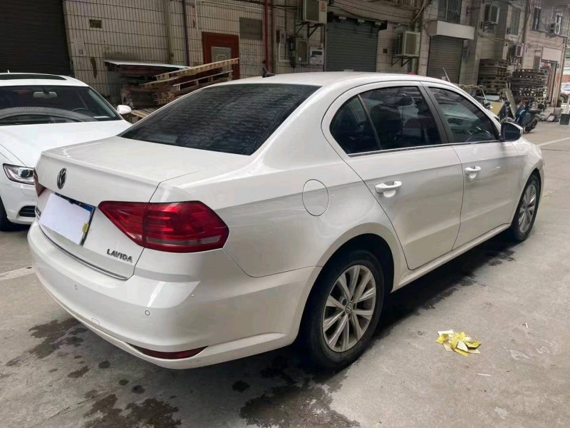 广州17年大众朗逸8