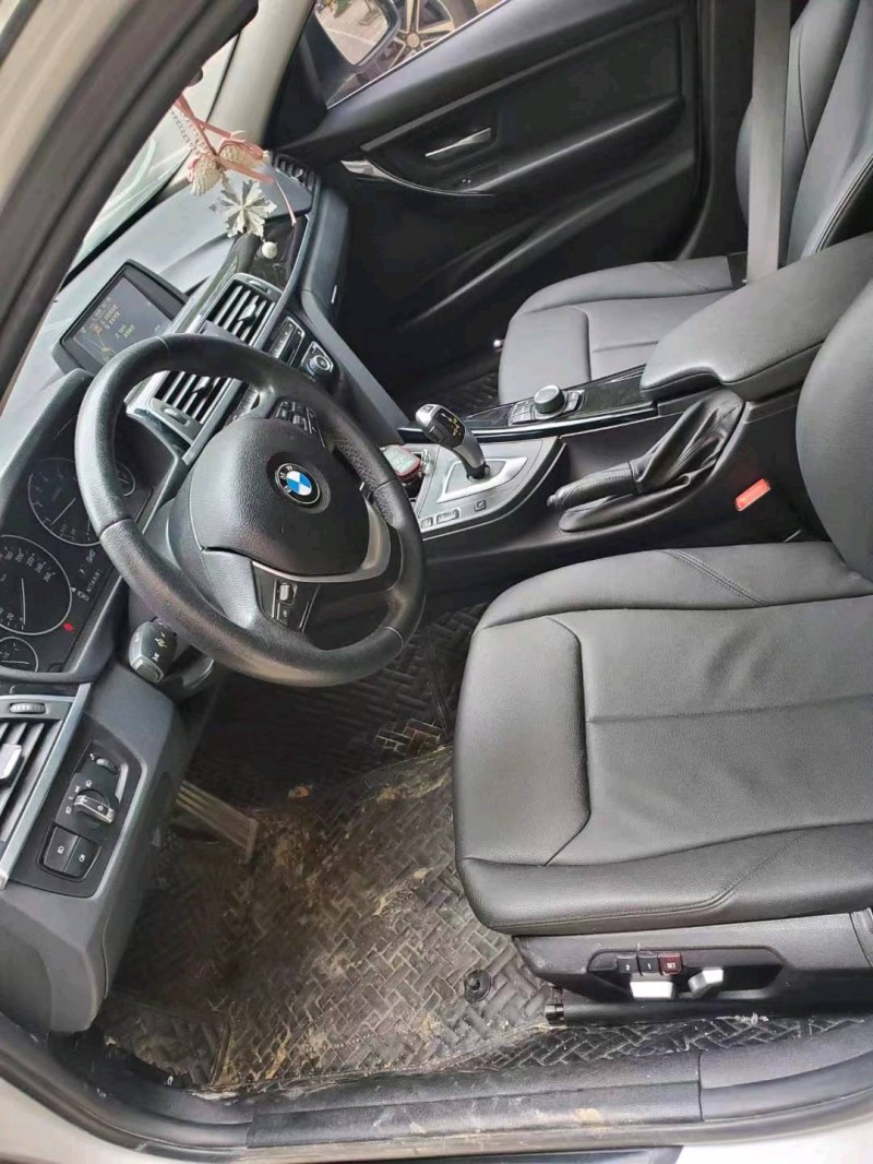 宜昌17年宝马3系4