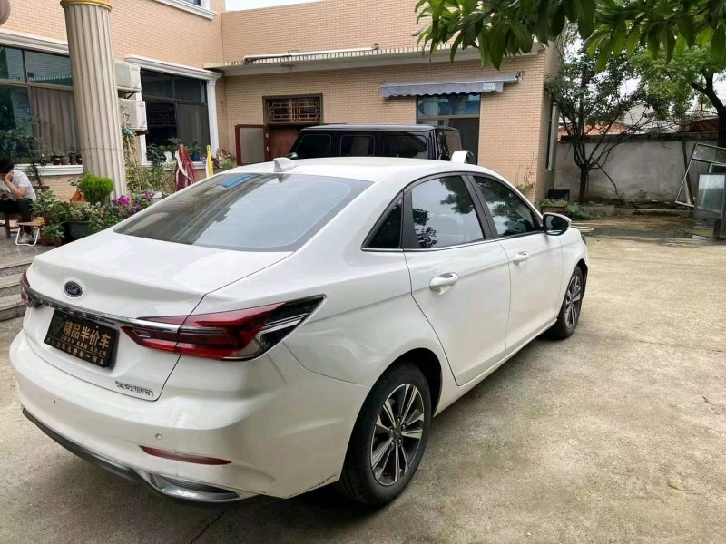 邵阳21年福特福睿斯7