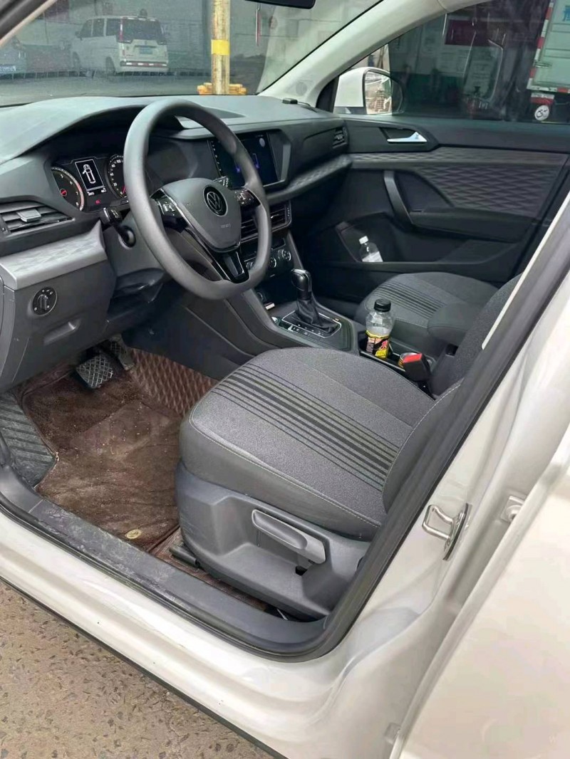 平顶山22年大众途岳6