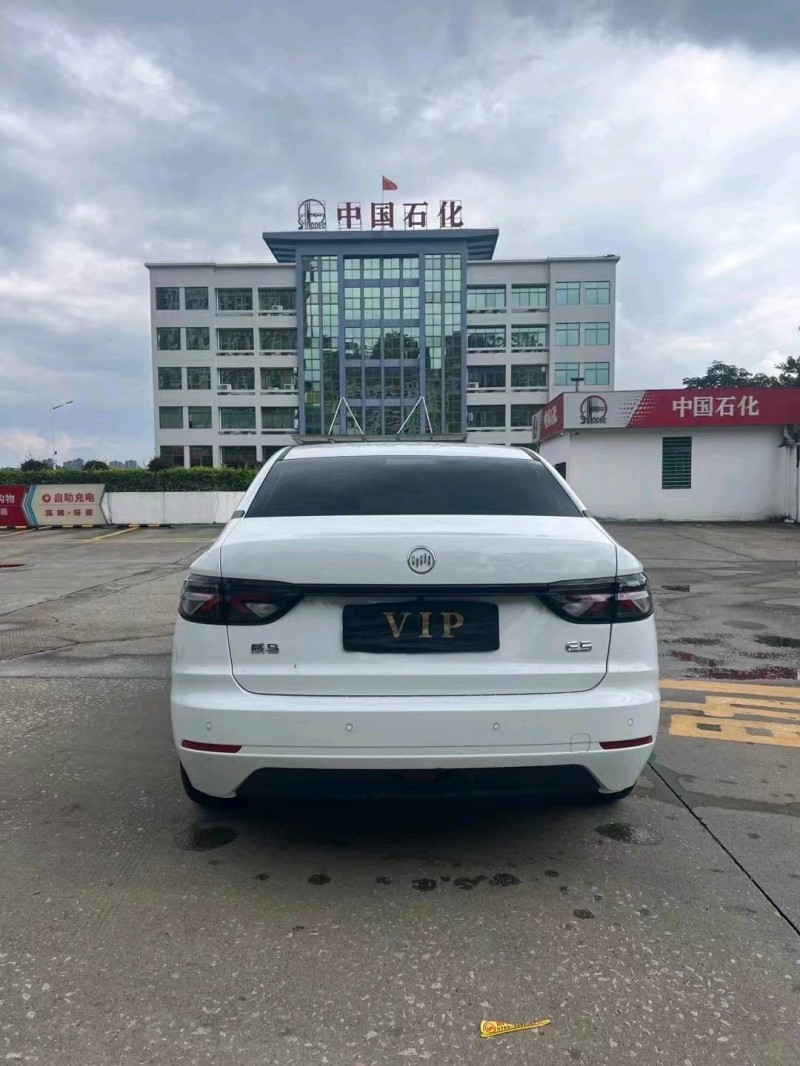 广州22年威马汽车E59