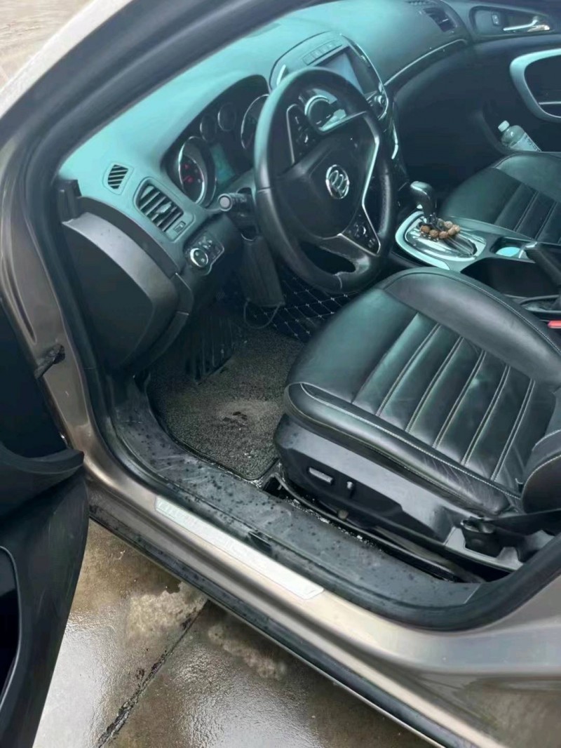 苏州14年别克君威6