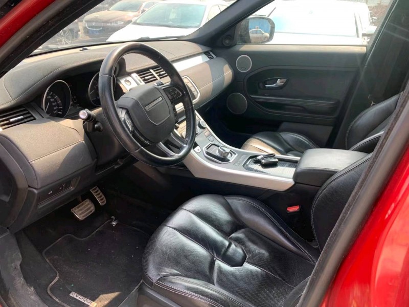 天津12年路虎极光8