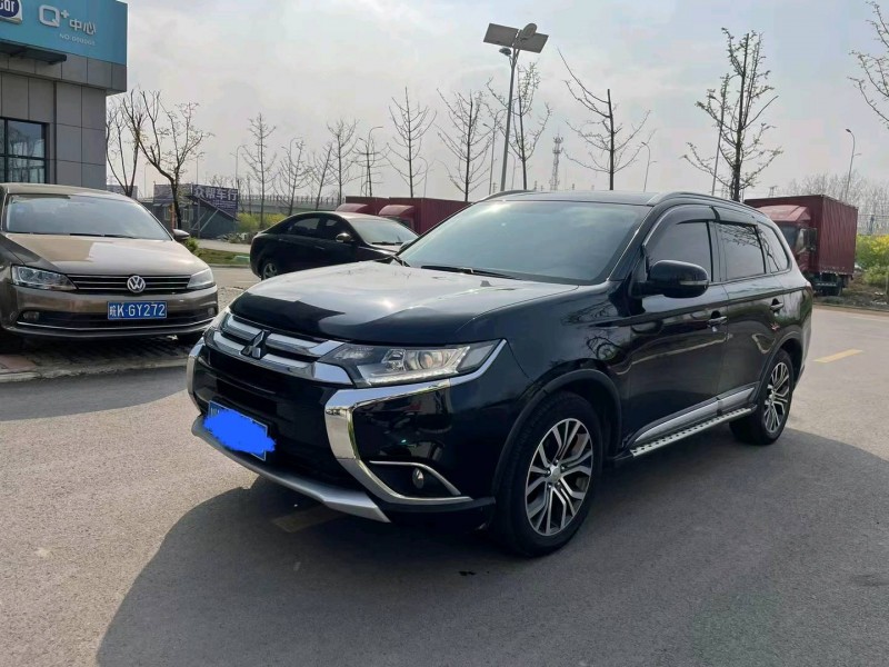 淮南18年三菱欧蓝德3