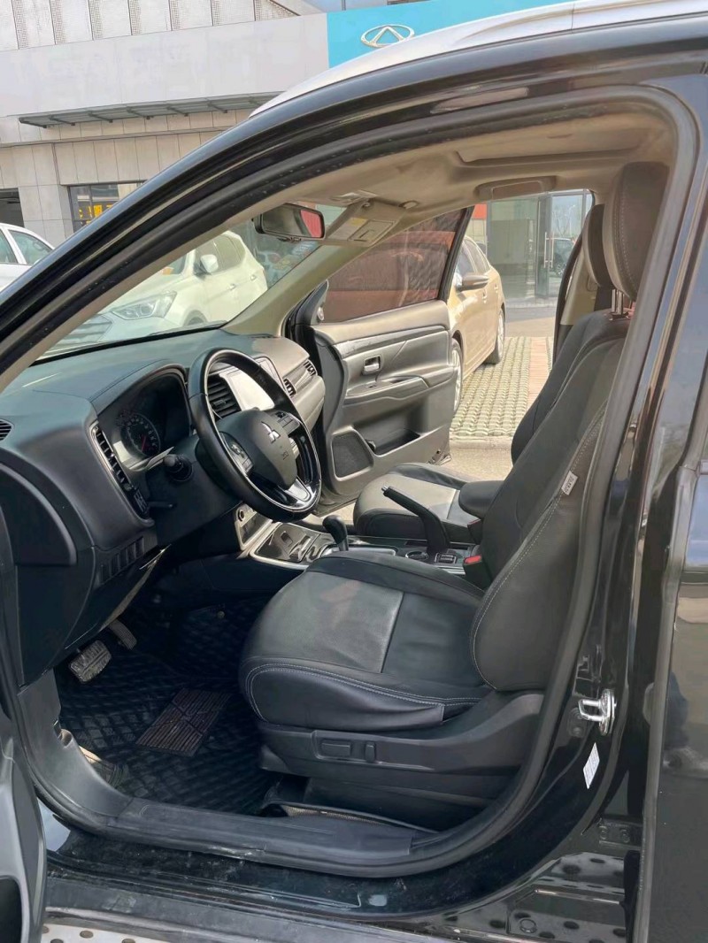 淮南18年三菱欧蓝德7