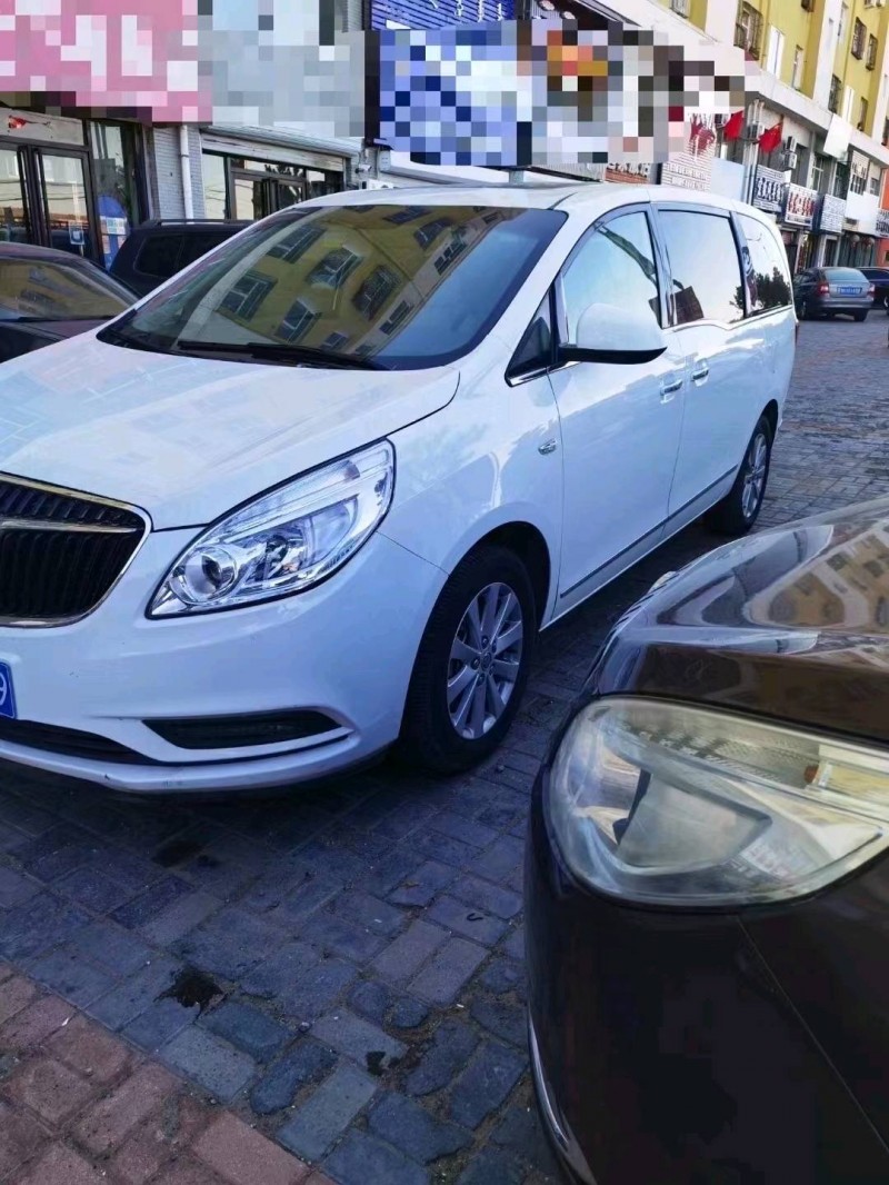 枣庄19年别克GL82