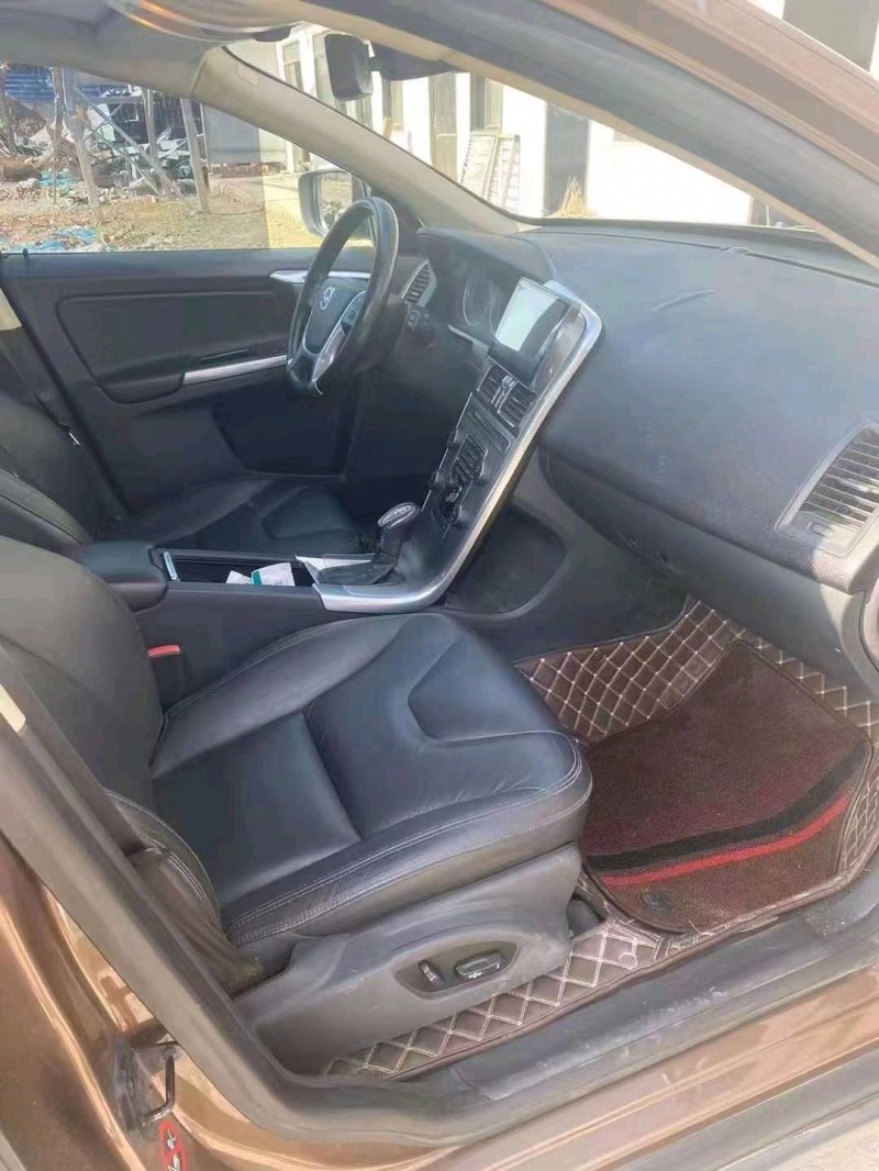 烟台13年沃尔沃XC604