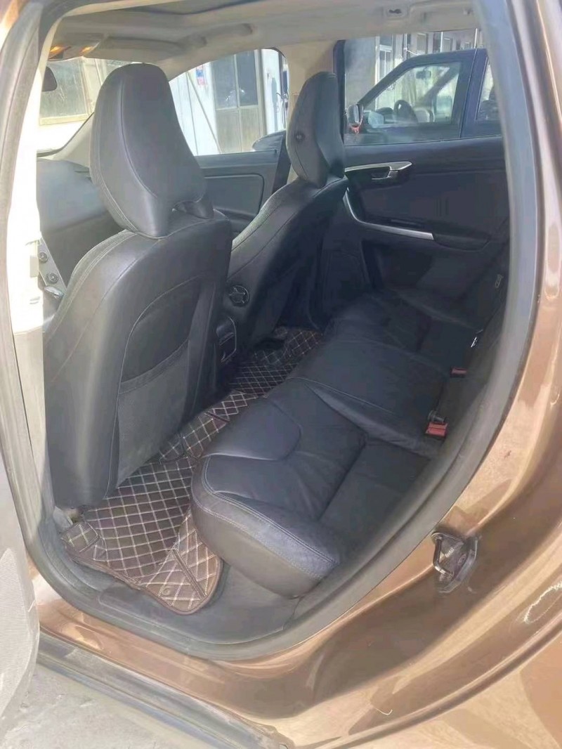 烟台13年沃尔沃XC607