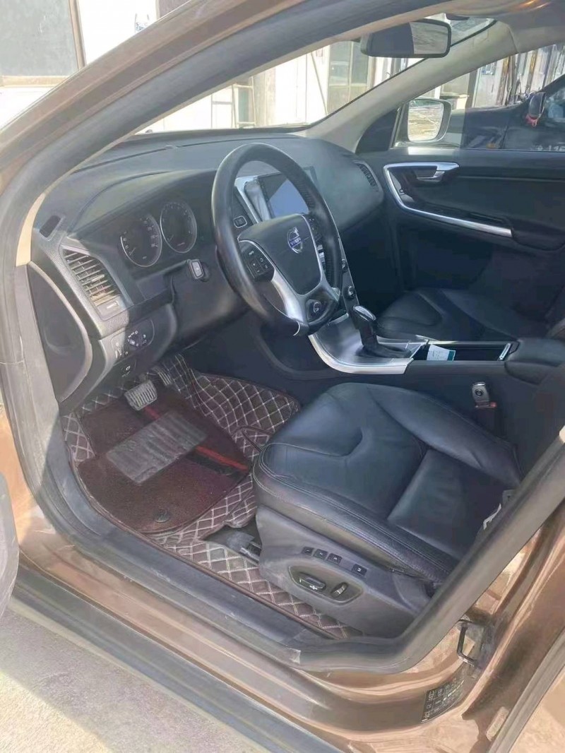 烟台13年沃尔沃XC609