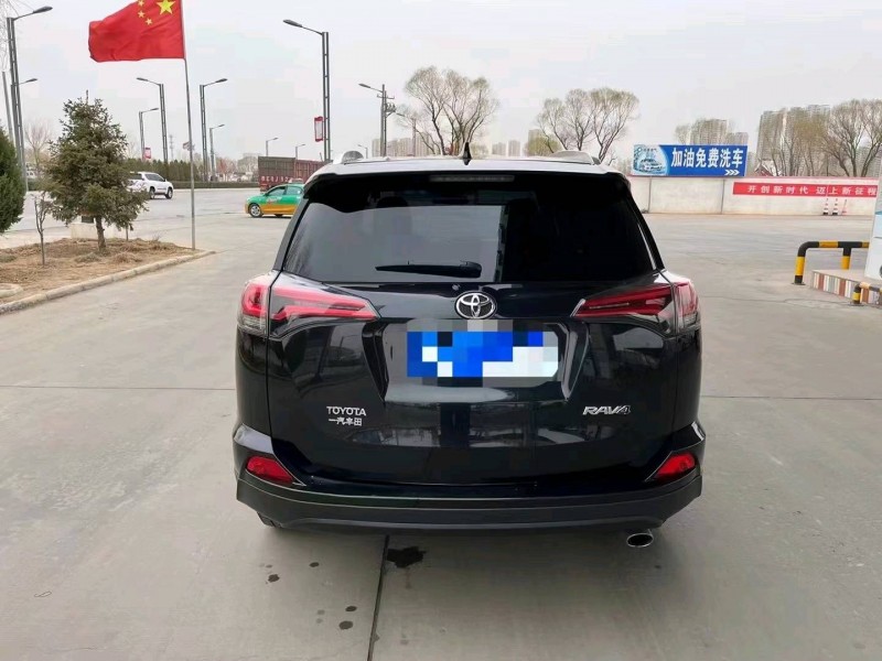 榆林19年丰田RAV49