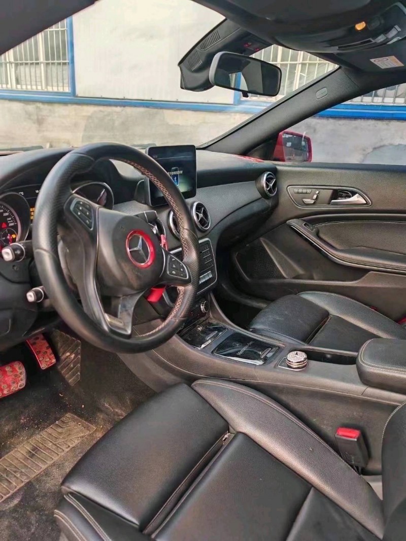 东营17年奔驰CLA4