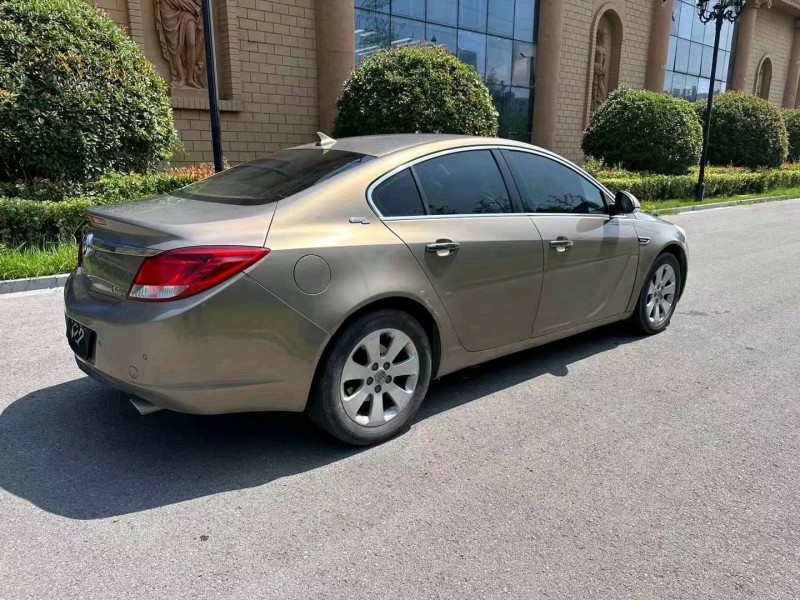 常州10年别克君威8