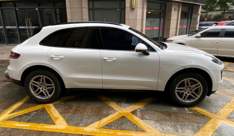 东莞16年保时捷Macan3