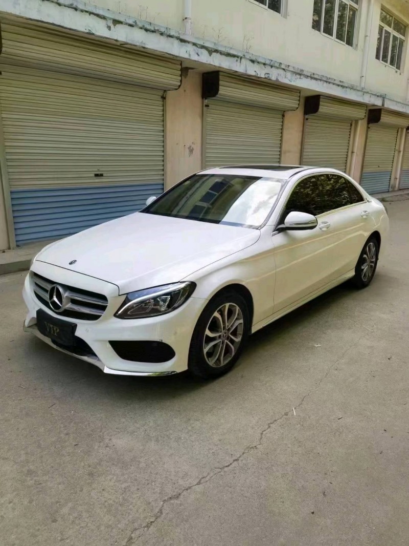 东营17年奔驰C3