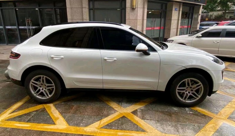珠海16年保时捷Macan3