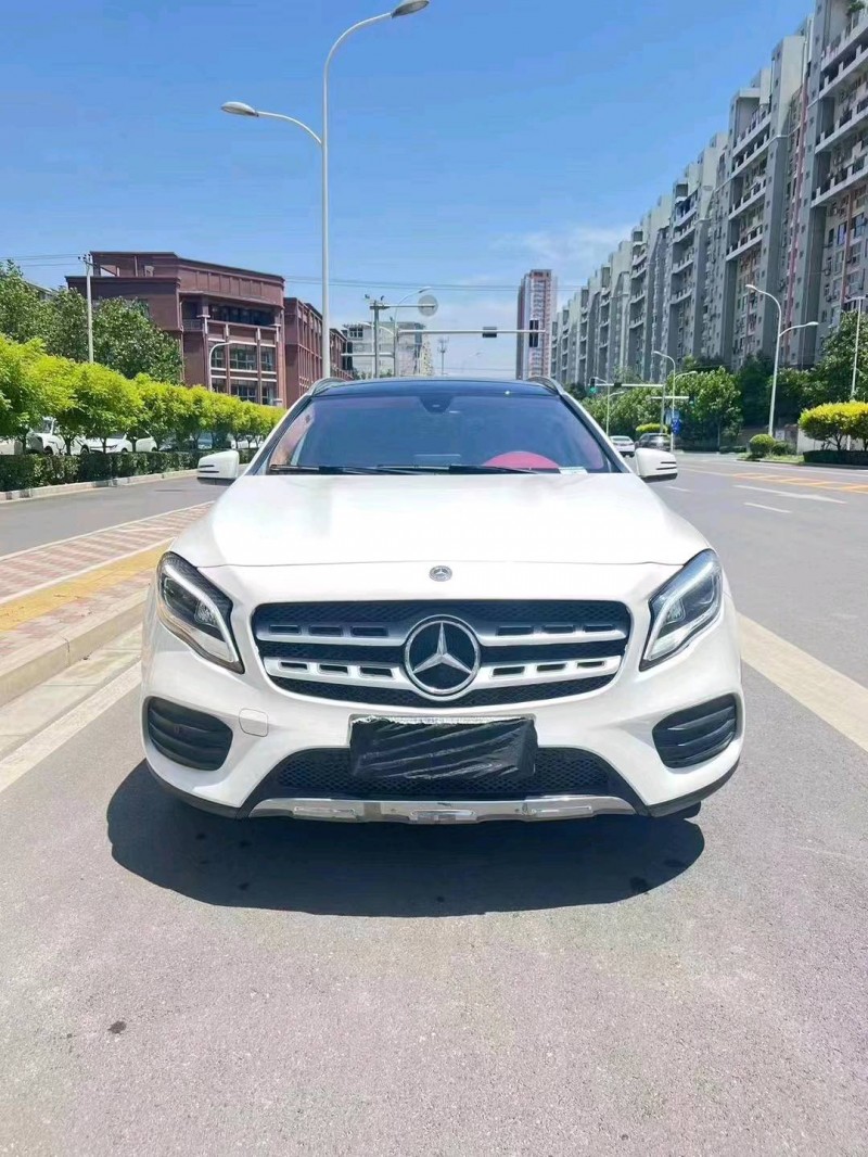 邯郸19年奔驰GLA1