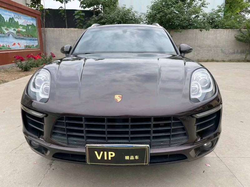 东营16年保时捷Macan1