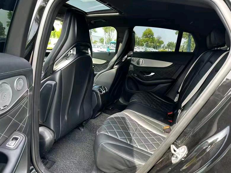 盐城19年奔驰AMG4