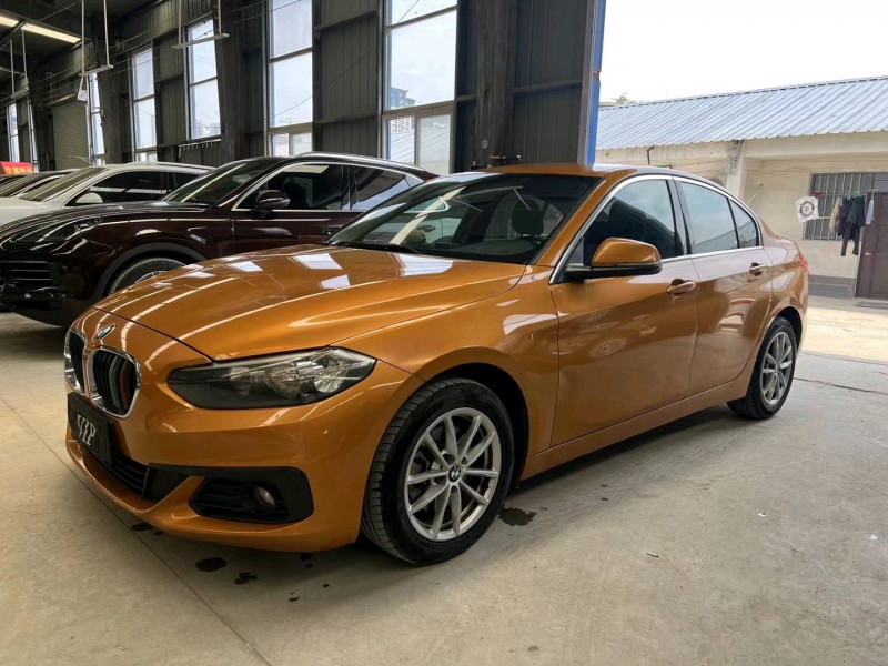 济宁17年宝马1系3