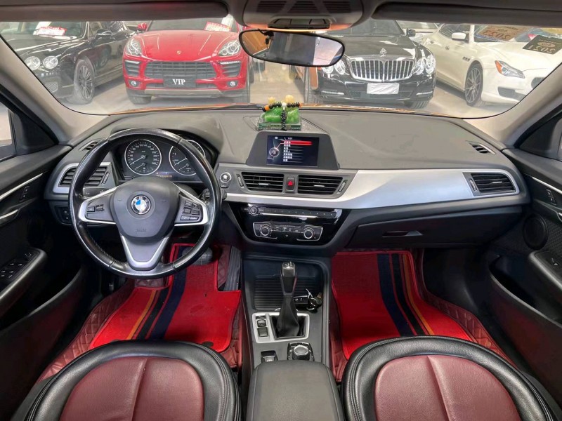 济宁17年宝马1系6