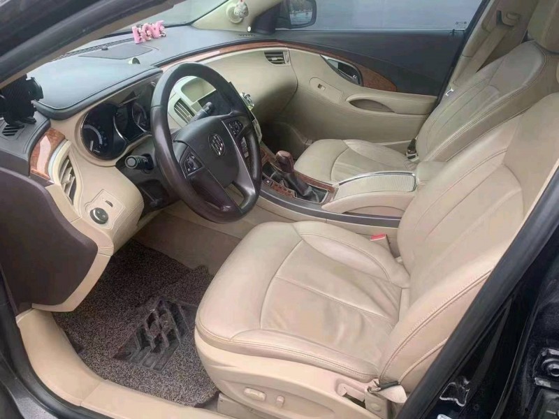 汕头10年别克君越4