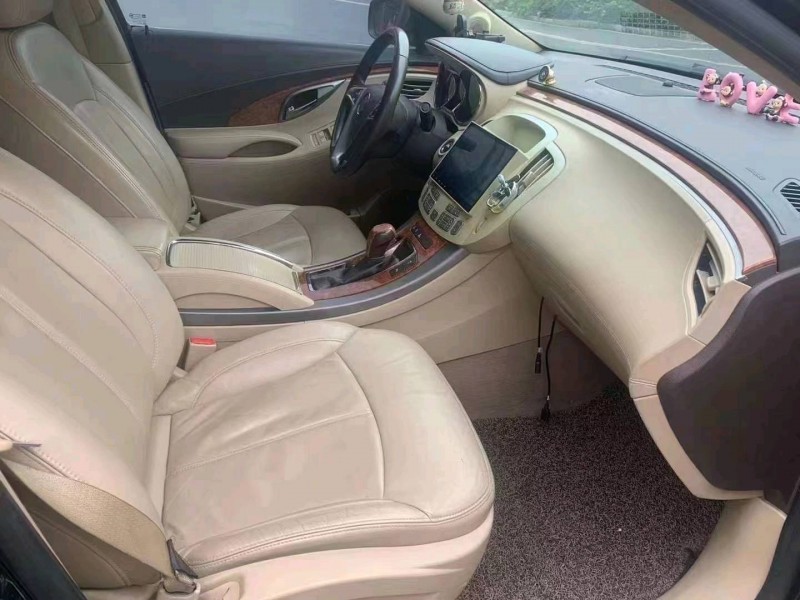 汕头10年别克君越7