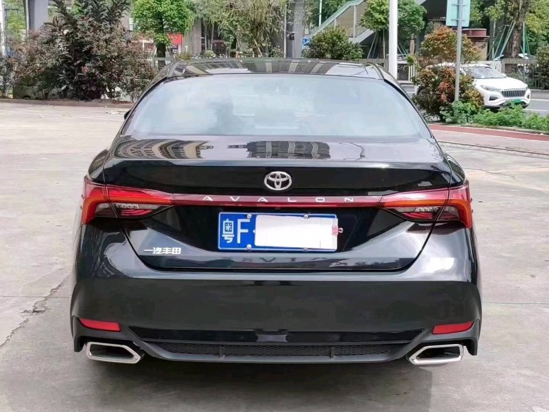珠海22年丰田亚洲龙2