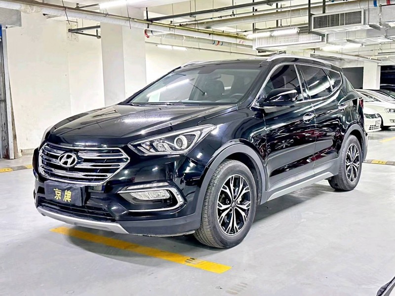 北京17年现代新胜达2