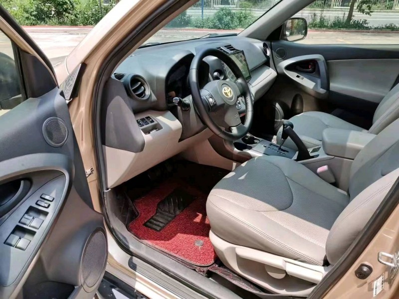 汕头09年丰田RAV46