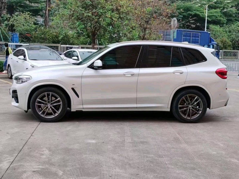 汕头19年宝马X37