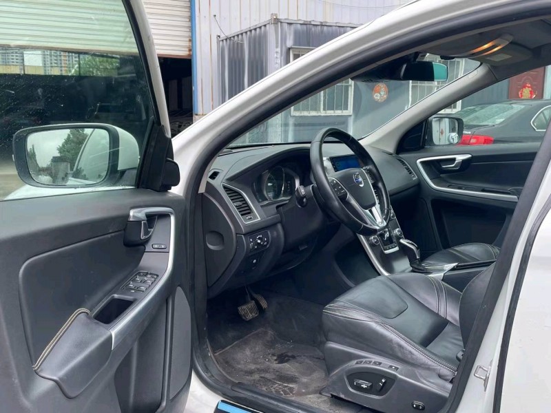 济宁15年沃尔沃XC604