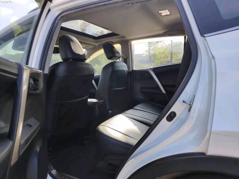 汕头16年丰田RAV4荣放8