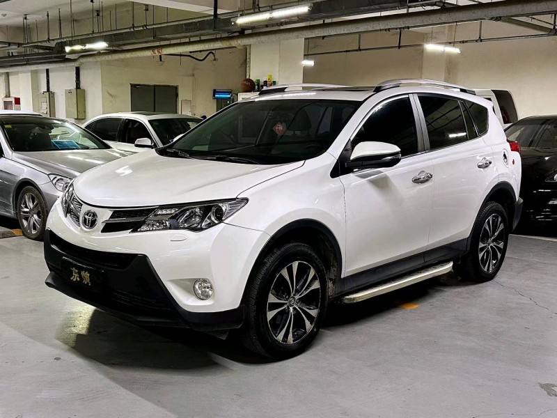 北京15年丰田RAV42