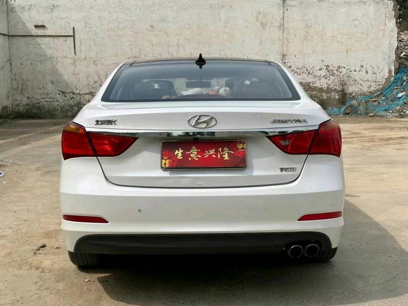 平顶山17年现代名图4