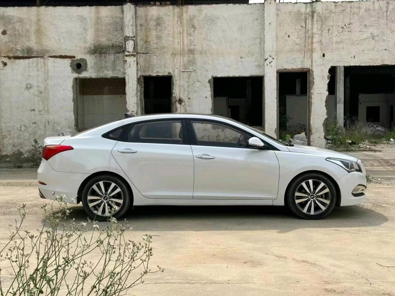 平顶山17年现代名图9