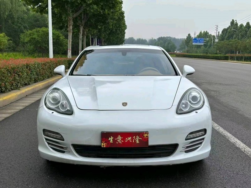 平顶山13年保时捷帕拉梅拉1