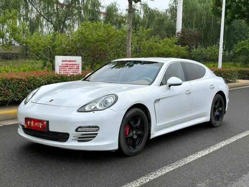 平顶山13年保时捷帕拉梅拉2